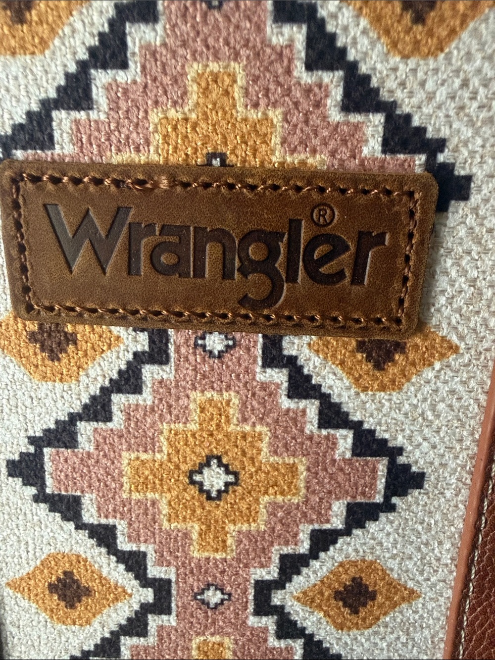 Wrangler Western Tote w/Dust Bag & Crossbody Guitar Strap-NWT!! 🌵 - Picture 3 of 10